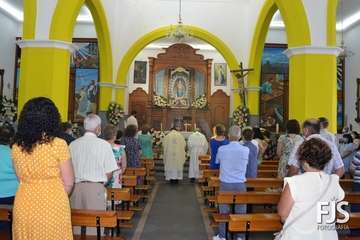 Solemne función religiosa en el templo de Lomo Magullo en honor de la Virgen de las Nieves/Francisco Javier Santana.
